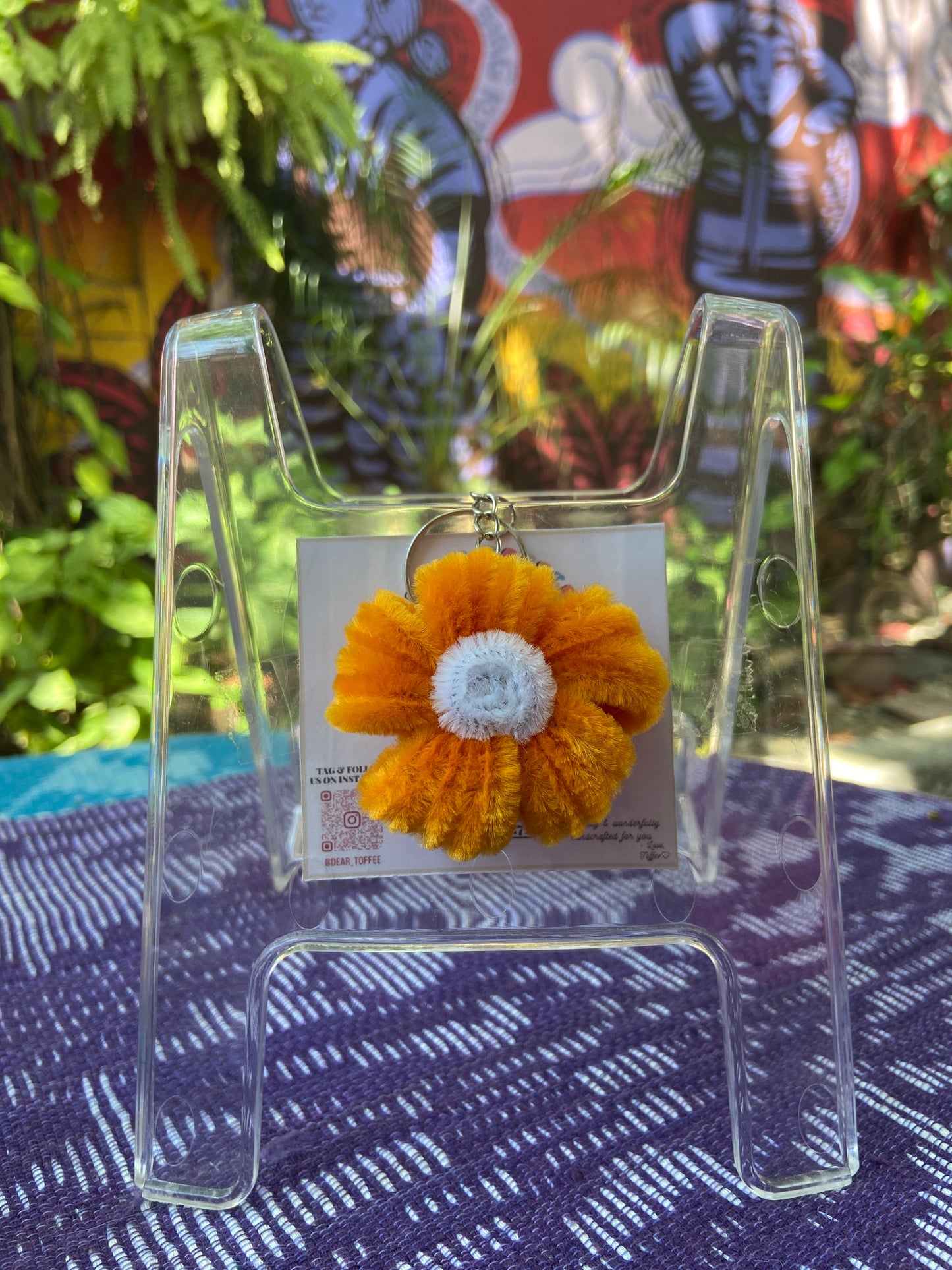 Flower Keychain (Dark Yellow)