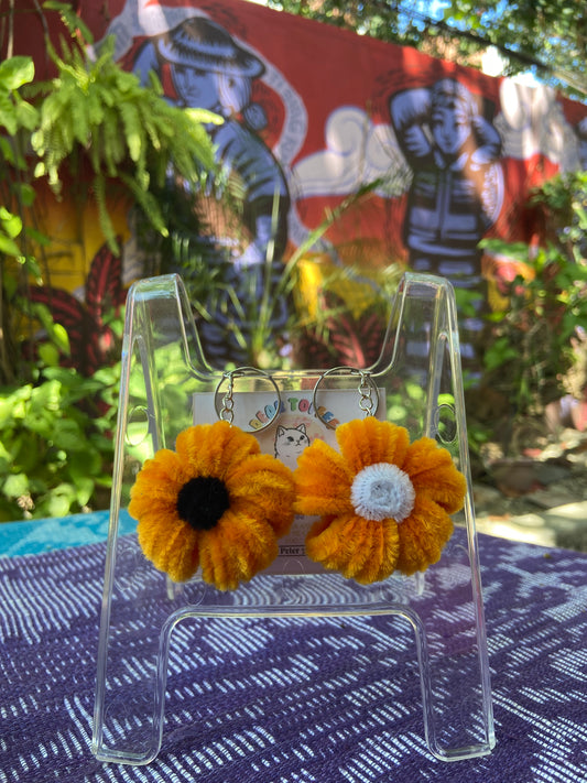 Flower Keychain (Dark Yellow)