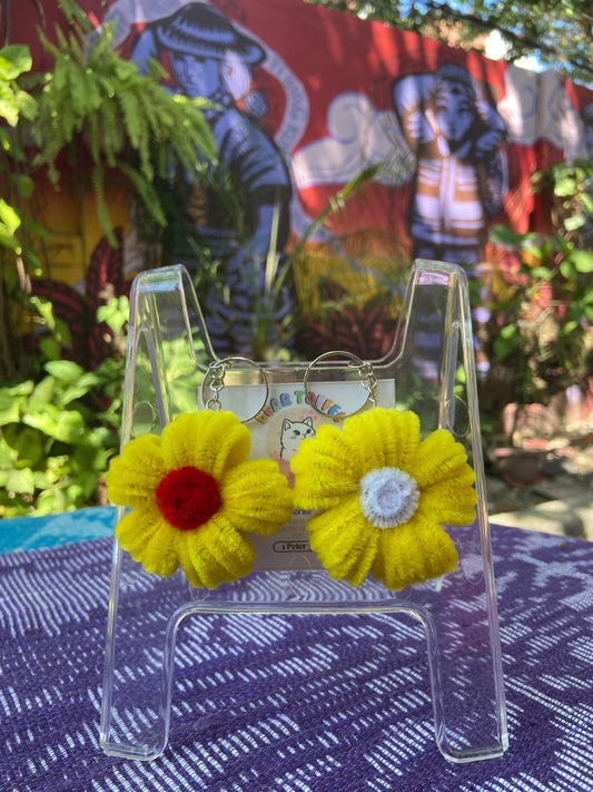 Flower Keychain (Bright Yellow)