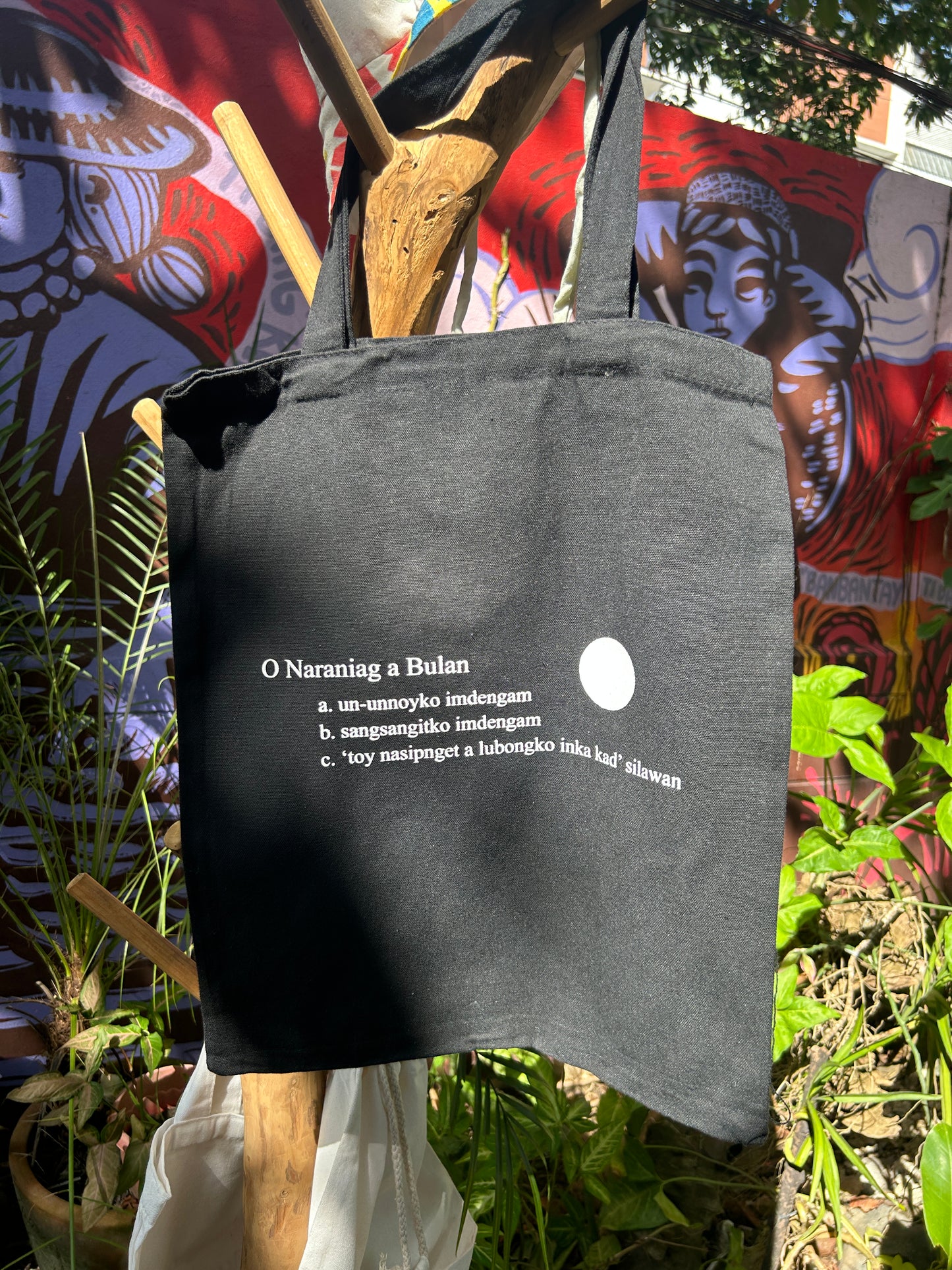 Bulan Tote Bag